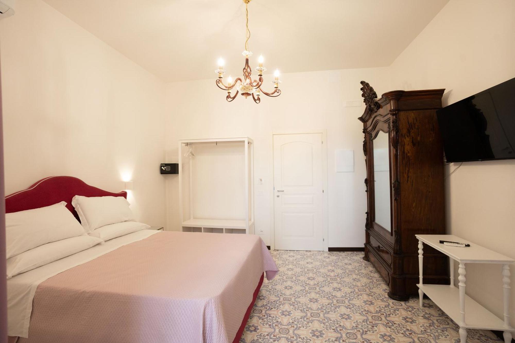 Casa Enzina Hotel Sorrento Luaran gambar